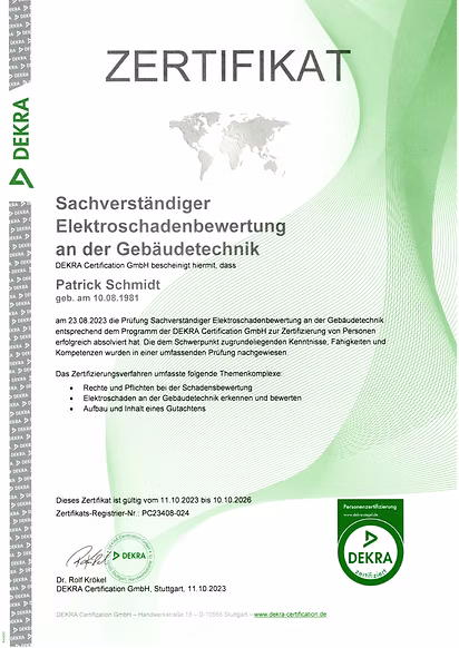 Sachverständiger Elektroschadenbewertung an der Gebäudetechnik